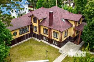 Дом 1100м², 3-этажный, посуточно,