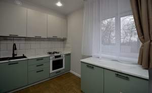 Дом 100м², 2-этажный, на длительный срок,