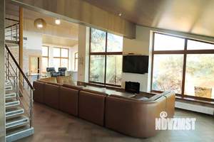 Дом 170м², 3-этажный, посуточно,