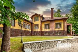 Дом 1100м², 3-этажный, посуточно,