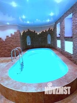 Дом 600м², 3-этажный, посуточно,