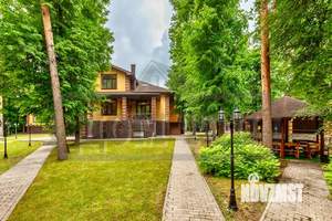 Дом 1100м², 3-этажный, посуточно,