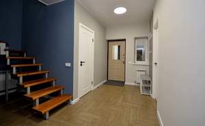 Дом 100м², 2-этажный, на длительный срок,