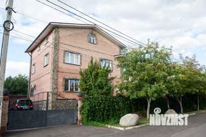 Дом 370м², 3-этажный, посуточно,