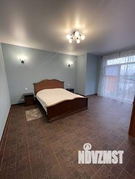 Дом 300м², 2-этажный, посуточно,