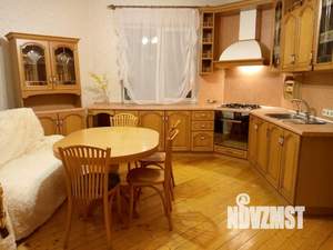 Дом 200м², 2-этажный, посуточно,