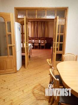 Дом 200м², 2-этажный, посуточно,