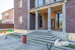 Коттедж 620м², 3-этажный, участок 20 сот.