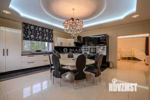 Дом 365м², 3-этажный, участок 24 сот.