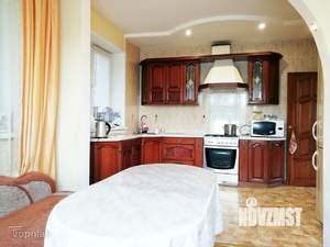 Коттедж 280м², 2-этажный, участок 10 сот.