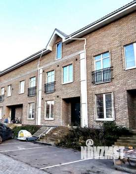 Таунхаус 160м², 3-этажный, участок 1 сот.