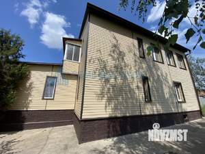 Дом 246м², 3-этажный, участок 10 сот.