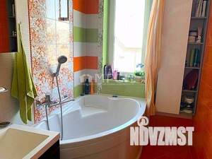 Таунхаус 220м², 3-этажный, участок 2 сот.