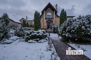 Дом 365м², 3-этажный, участок 24 сот.