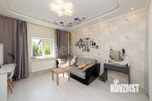 Дом 240м², 3-этажный, участок 5 сот.