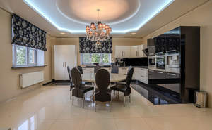 Дом 365м², 3-этажный, участок 24 сот.