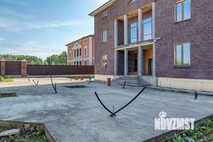 Коттедж 620м², 3-этажный, участок 20 сот.