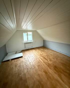 Дом 70м², 2-этажный, участок 6 сот.