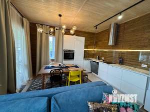 Дом 93м², 1-этажный, участок 6 сот.