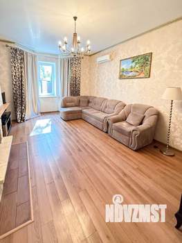 Дом 223м², 3-этажный, участок 6 сот.