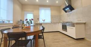 Дом 180м², 2-этажный, участок 8 сот.