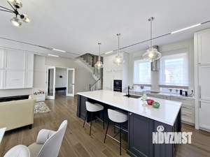 Дом 175м², 2-этажный, участок 6 сот.