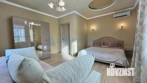 Дом 273м², 3-этажный, участок 12 сот.