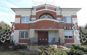 Дом 450м², 2-этажный, участок 15 сот.