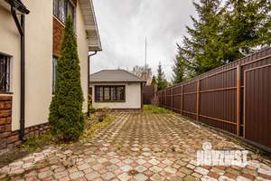 Дом 233м², 3-этажный, участок 12 сот.