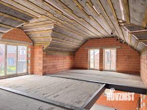 Дом 180м², 2-этажный, участок 6 сот.