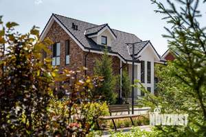 Коттедж 180м², 2-этажный, участок 6 сот.