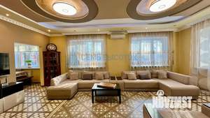 Дом 273м², 3-этажный, участок 12 сот.