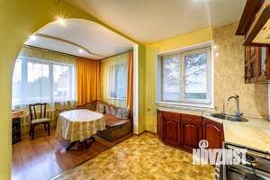 Дом 279м², 3-этажный, участок 10 сот.