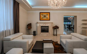 Дом 365м², 3-этажный, участок 24 сот.