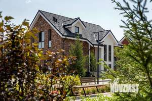 Коттедж 230м², 2-этажный, участок 6 сот.