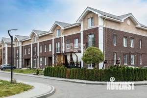 Таунхаус 100м², 3-этажный, участок 1 сот.