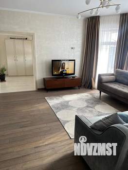 Дом 240м², 2-этажный, участок 15 сот.