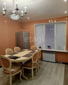 Дом 83м², 2-этажный, участок 4 сот.