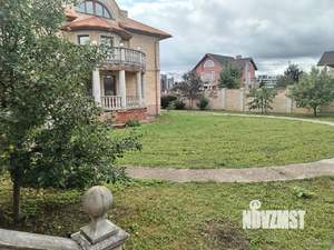 Коттедж 2221м², 3-этажный, участок 50 сот.