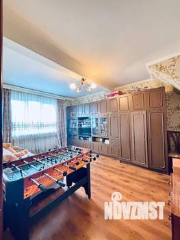 Дом 200м², 3-этажный, участок 6 сот.