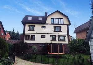 Дом 500м², 3-этажный, участок 10 сот.