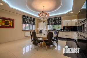 Дом 365м², 3-этажный, участок 24 сот.