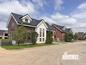 Дом 180м², 2-этажный, участок 6 сот.