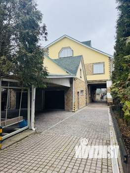 Коттедж 500м², 3-этажный, участок 15 сот.