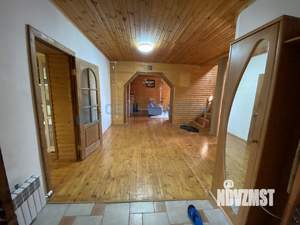 Дом 246м², 3-этажный, участок 10 сот.