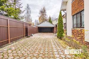 Дом 233м², 3-этажный, участок 12 сот.