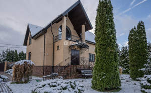 Дом 365м², 3-этажный, участок 24 сот.