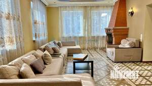 Дом 273м², 3-этажный, участок 12 сот.