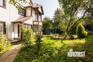 Дом 240м², 3-этажный, участок 5 сот.