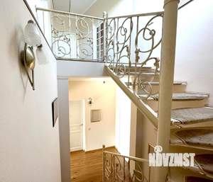 Коттедж 520м², 3-этажный, участок 16 сот.